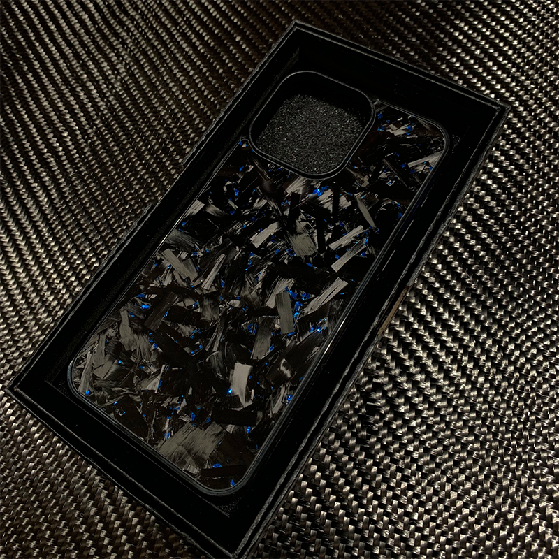 Premium iPhone Case — Real Glossy Forged Carbon Fiber Full-Coverage Magnetic Cover with MagSafe Support & Textured TPU Hybrid Design
