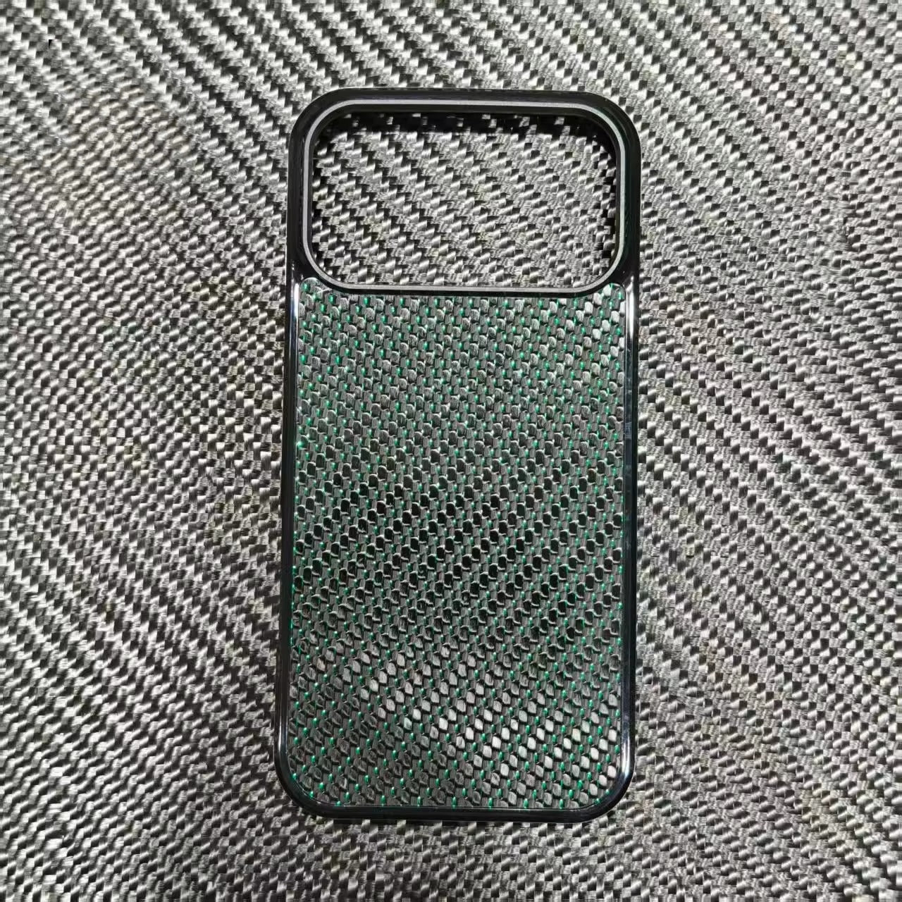 Premium iPhone Case — Real Woven Carbon Fiber MagSafe Cover with Shockproof Dual-Layer Full-Coverage Protection & Lightweight Non-Slip Design