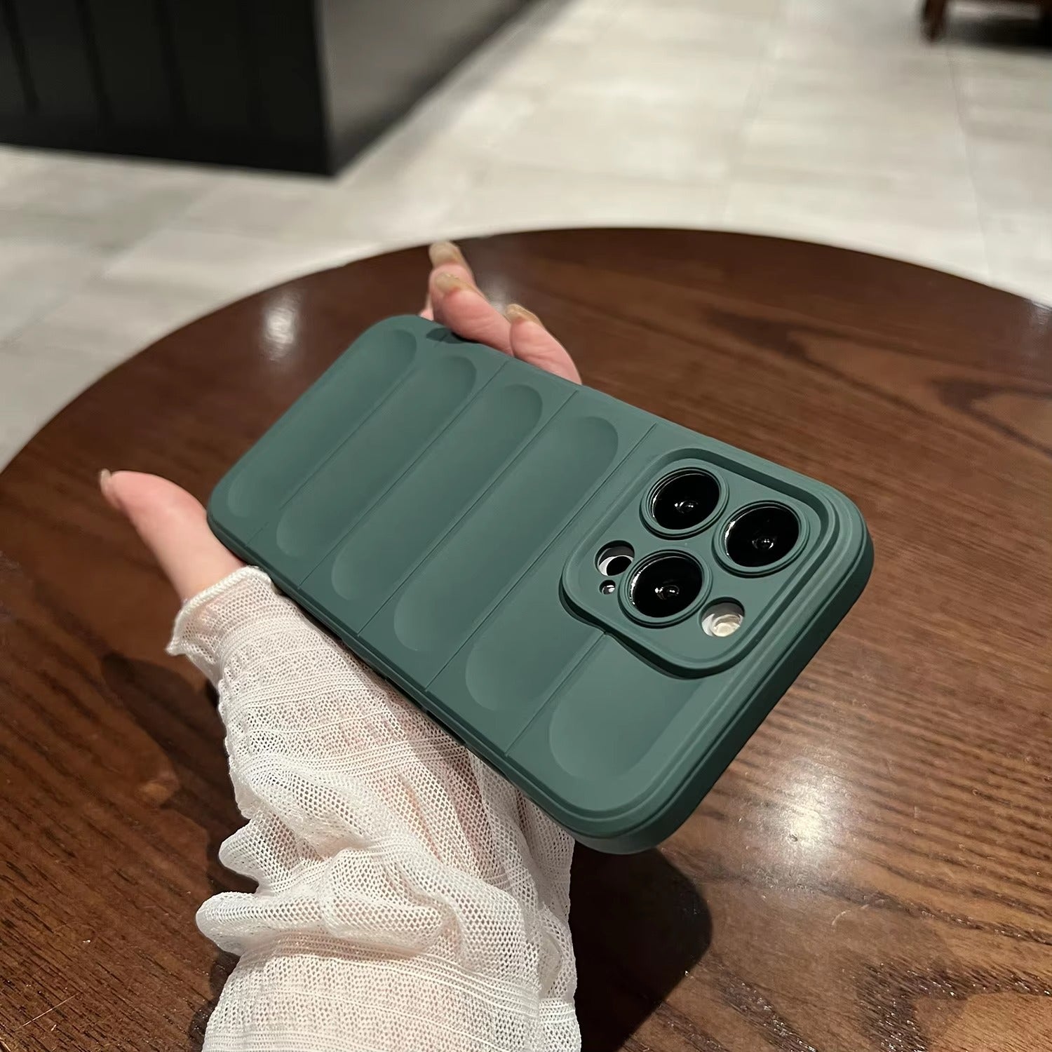 Premium iPhone Case — Soft Silicone Anti-Fall Protective Cover with Lightweight Dustproof Anti-Fingerprint Design