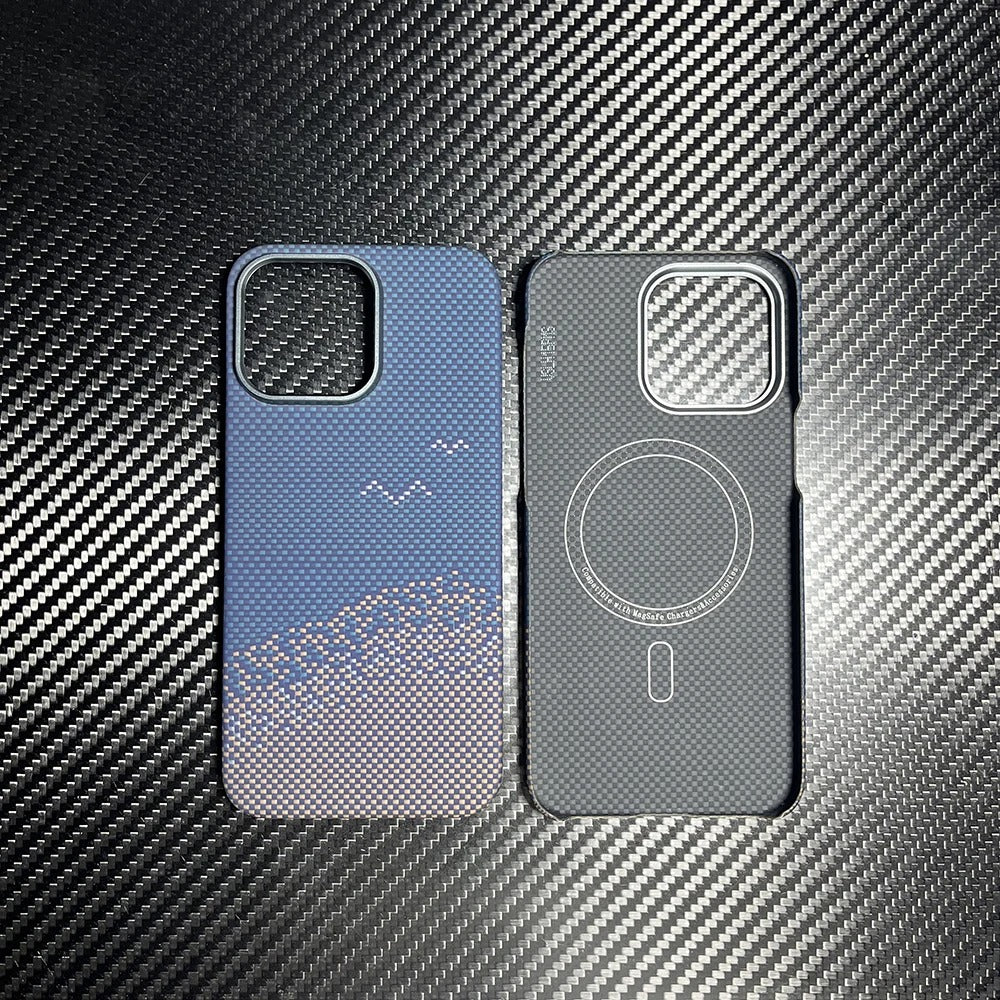 Premium iPhone Case — Thin Aramid Fiber Magnetic Cover with MagSafe Compatibility, Ultra-Lightweight Carbon Texture & Durable Half-Wrapped Design