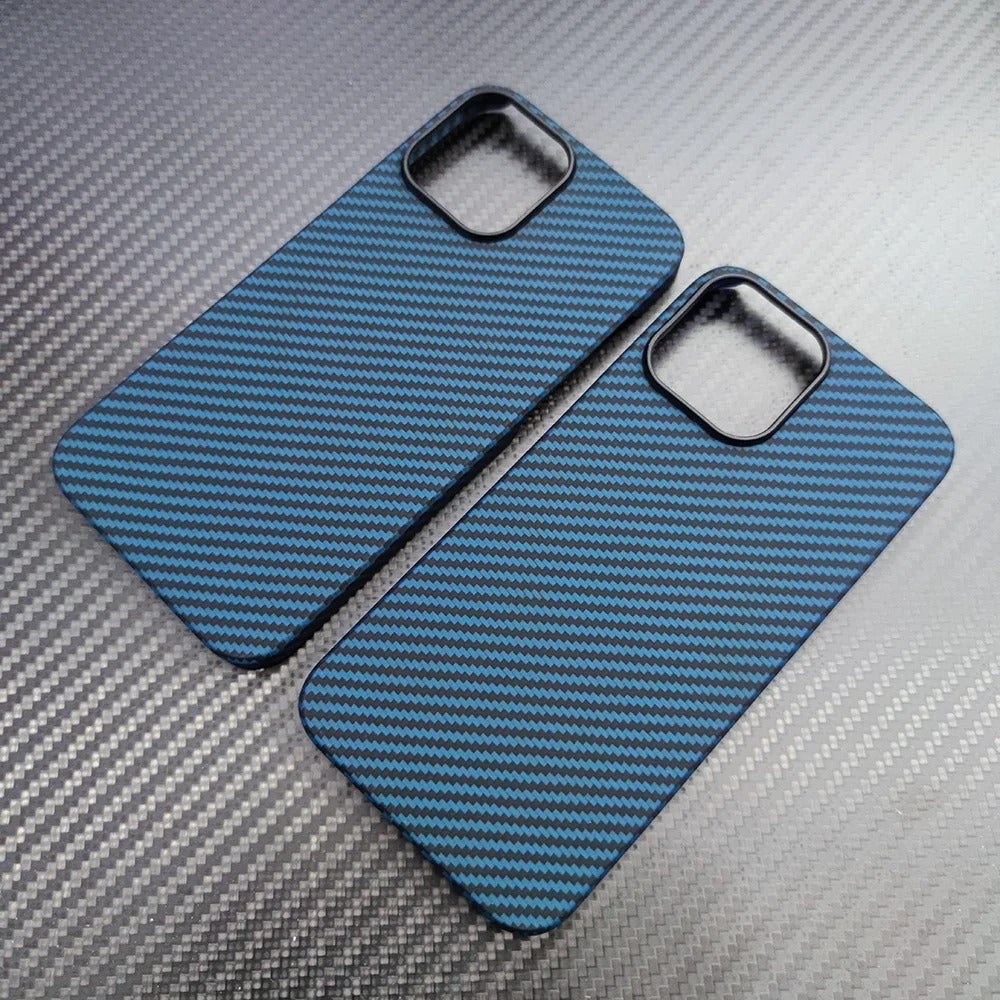 Premium iPhone Case — Thin Aramid Fiber Magnetic Cover with MagSafe Compatibility, Ultra-Lightweight Carbon Texture & Durable Half-Wrapped Design