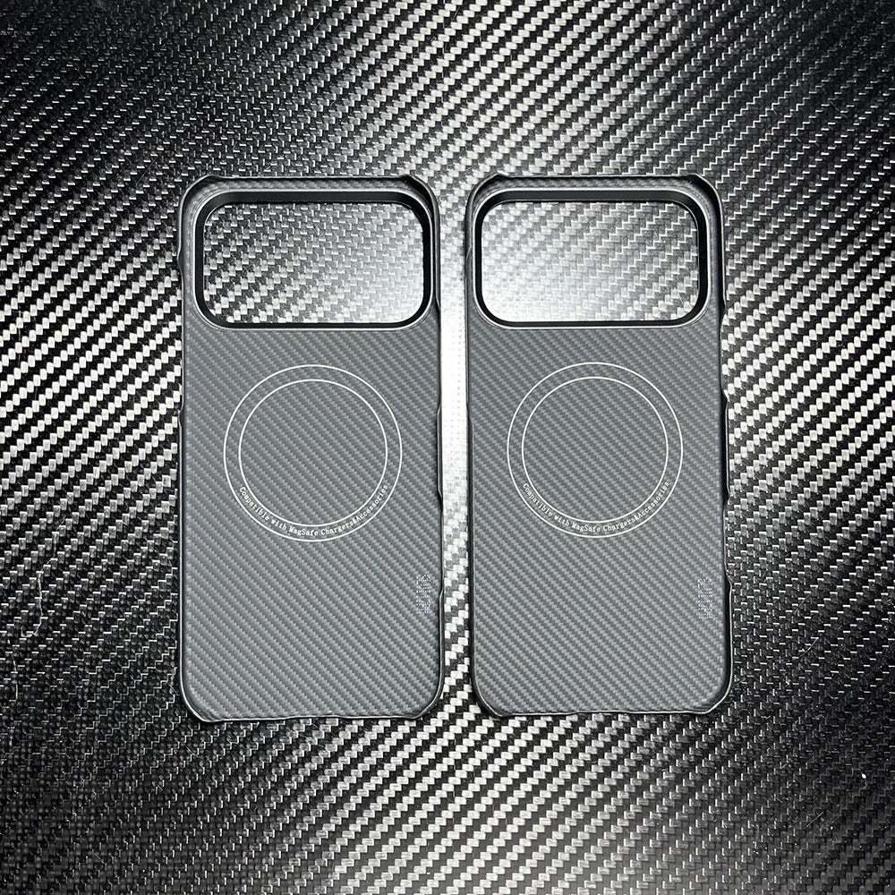 Premium iPhone Case — Thin Aramid Fiber Magnetic Cover with MagSafe Compatibility, Ultra-Lightweight Carbon Texture & Durable Half-Wrapped Design