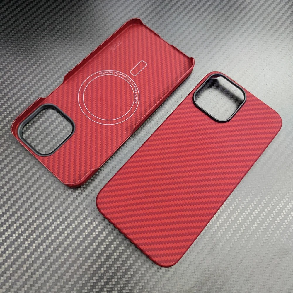 Premium iPhone Case — Thin Aramid Fiber Magnetic Cover with MagSafe Compatibility, Ultra-Lightweight Carbon Texture & Durable Half-Wrapped Design