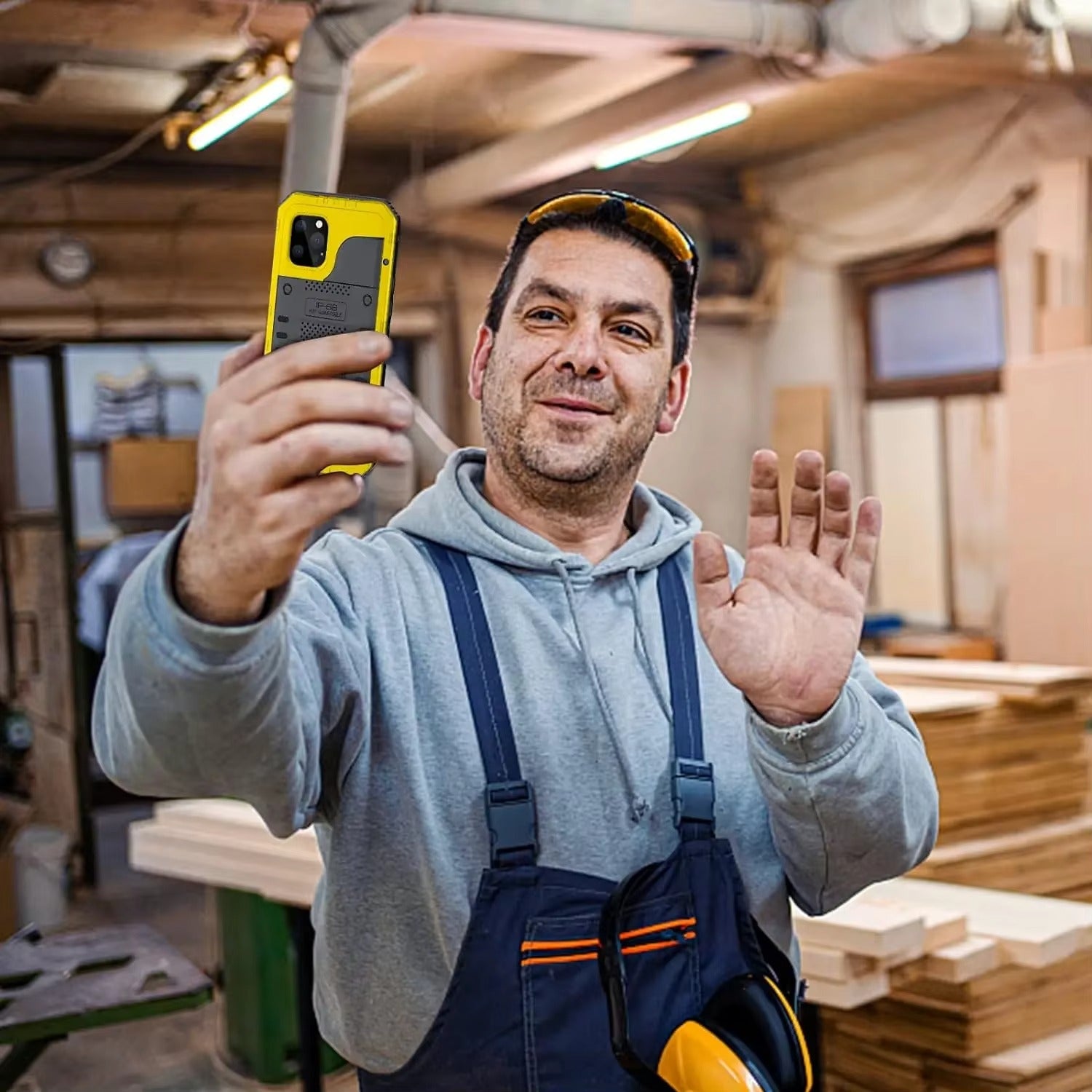 Rugged iPhone Case — IP68 Waterproof Metal Armor Cover with Full-Body Shockproof Protection, Screen Guard, Dustproof Heavy-Duty Design