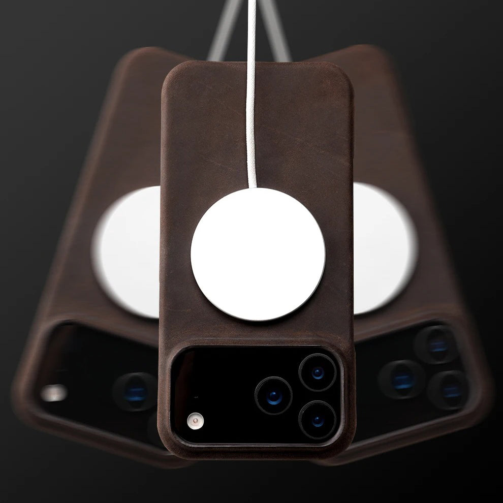 Luxury iPhone Case — Genuine Pull-Up Leather MagSafe Cover with Handcrafted Design, Shockproof Protection and Strong Magnetic Back Finish