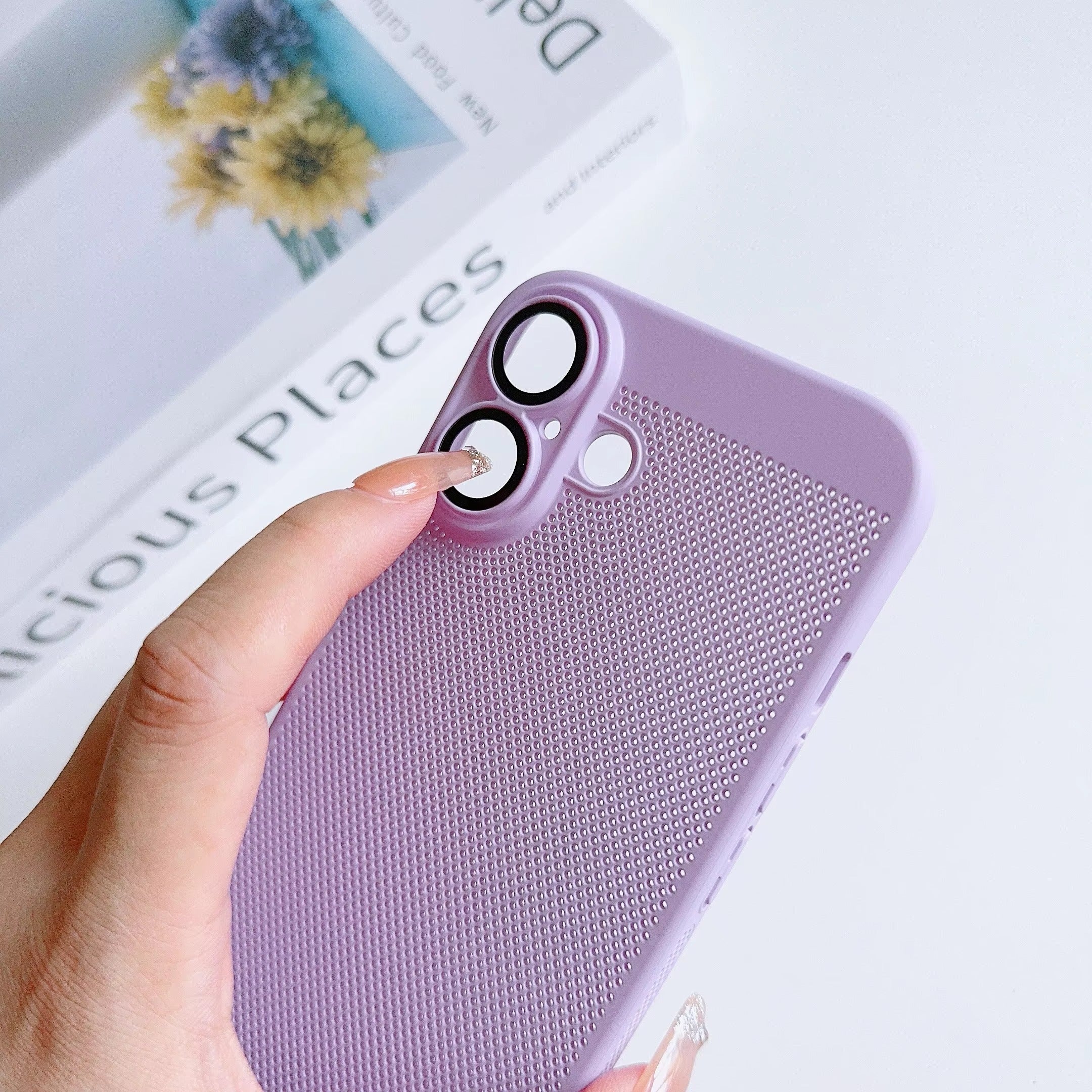 Ultra-Slim iPhone Case — Lightweight Cooling Heat-Dissipation Hard Shell with Breathable Design, Anti-Slip and Scratch-Resistant Finish