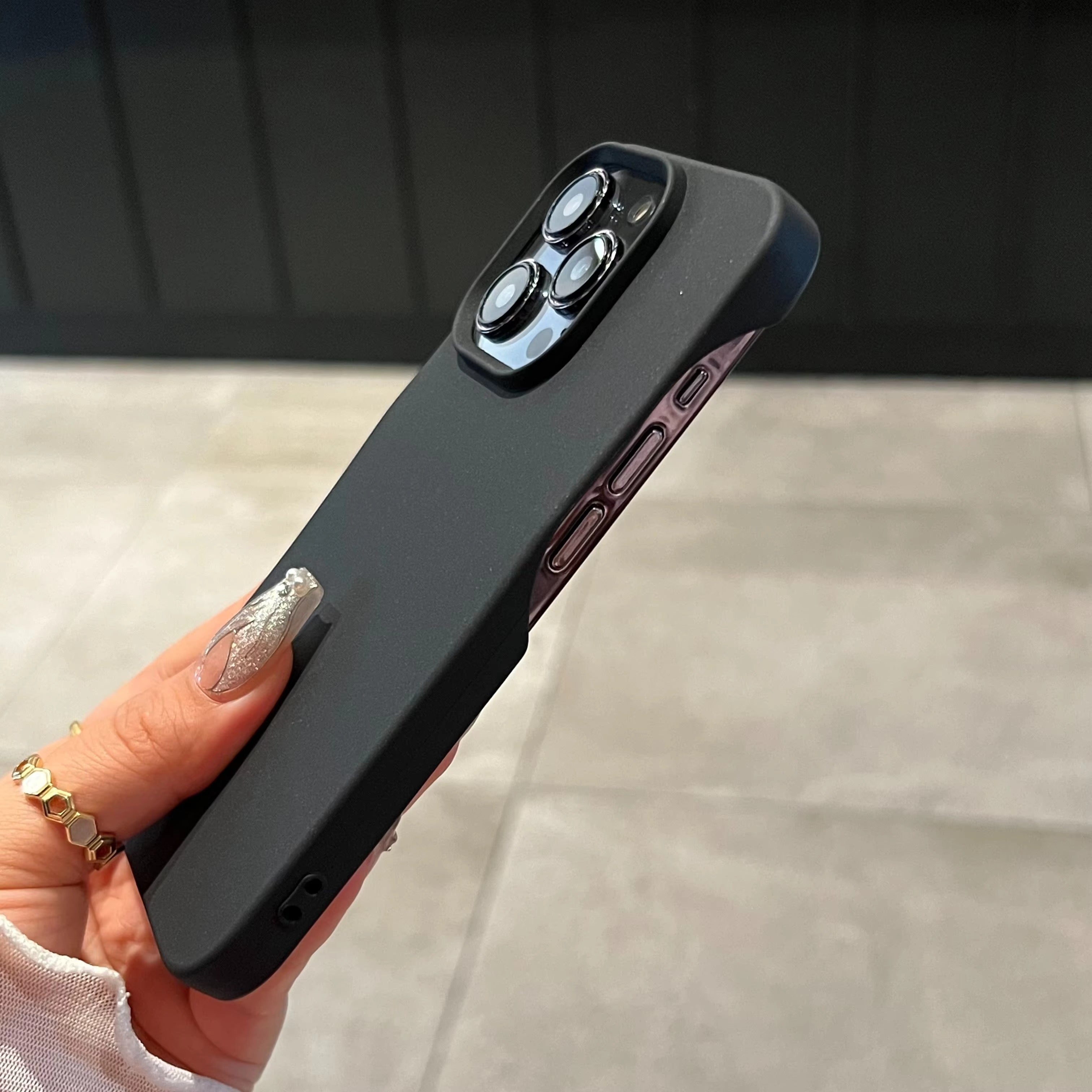 Ultra-Slim iPhone Case — Soft Silicone Pure-Color Matte Cover with Lightweight Shockproof TPU Design and Anti-Fingerprint Non-Slip Finish